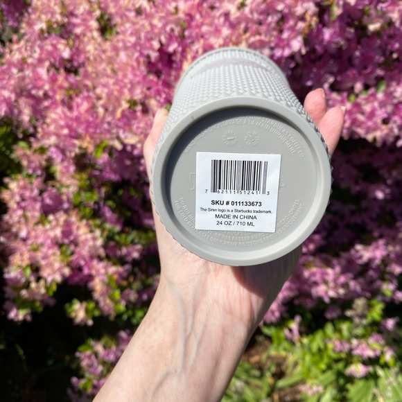 Starbucks NWT LATAM Matte Grey 24oz Studded Tumbler - Picture 4 of 8